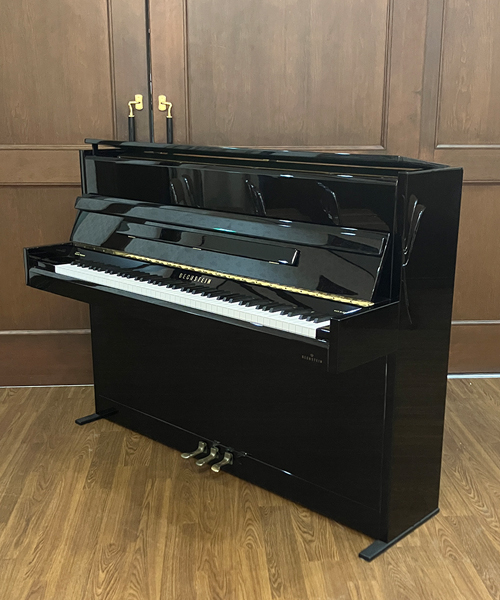 ベヒシュタイン B112Modern